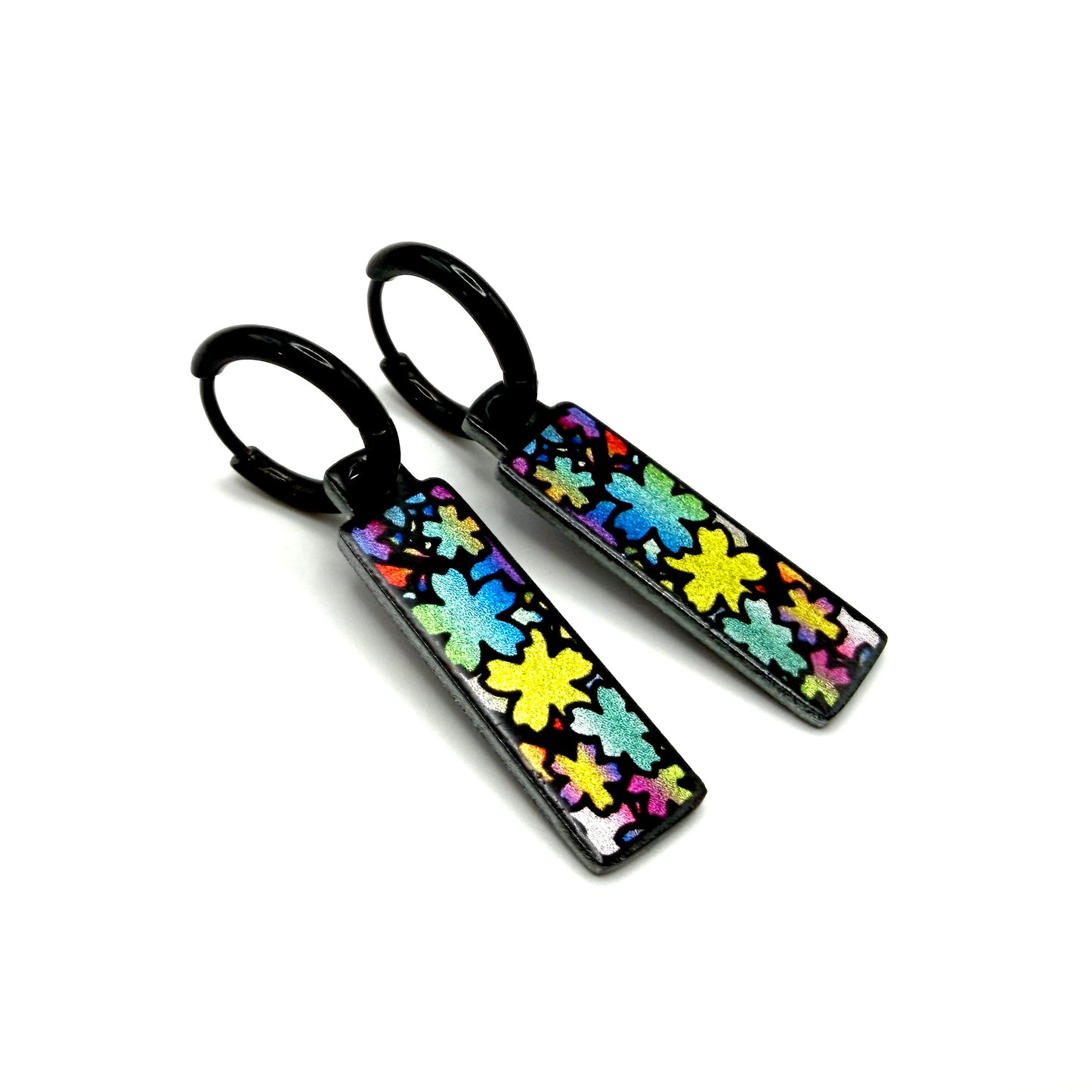 Hippie peace flowers metallic oorbellen