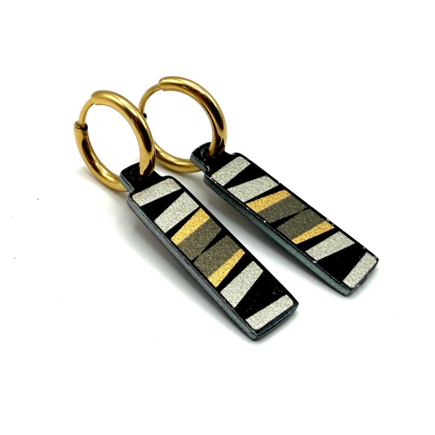 Lines art metallic oorbellen