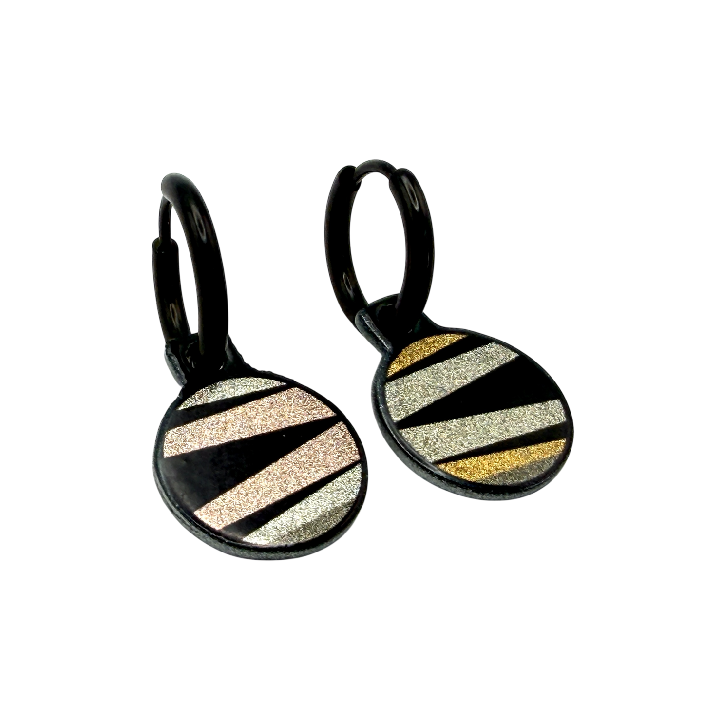 Lines art metallic oorbellen
