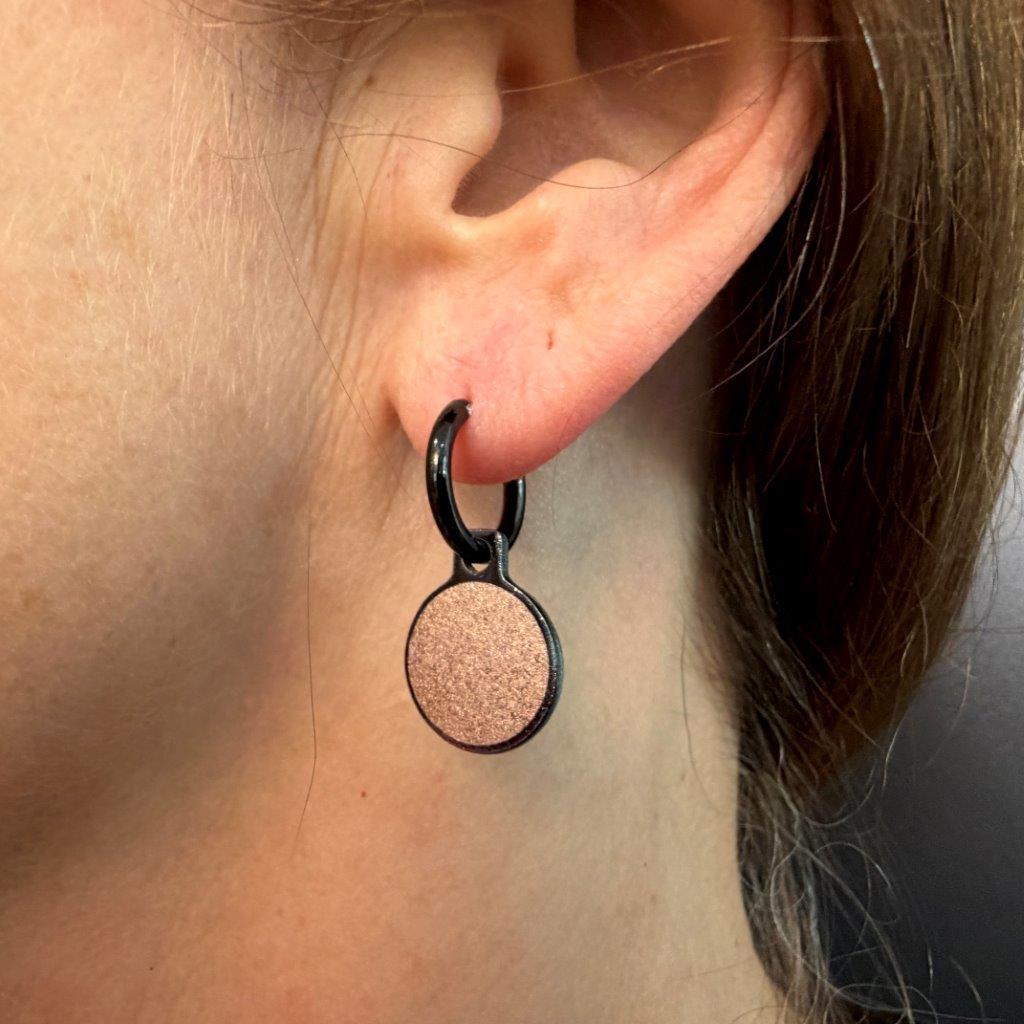 Solo gold and rosegold metallic oorbellen
