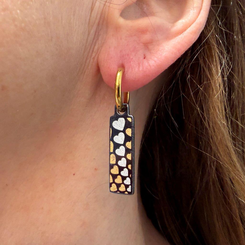 With love Gold and Silver metallic oorbellen