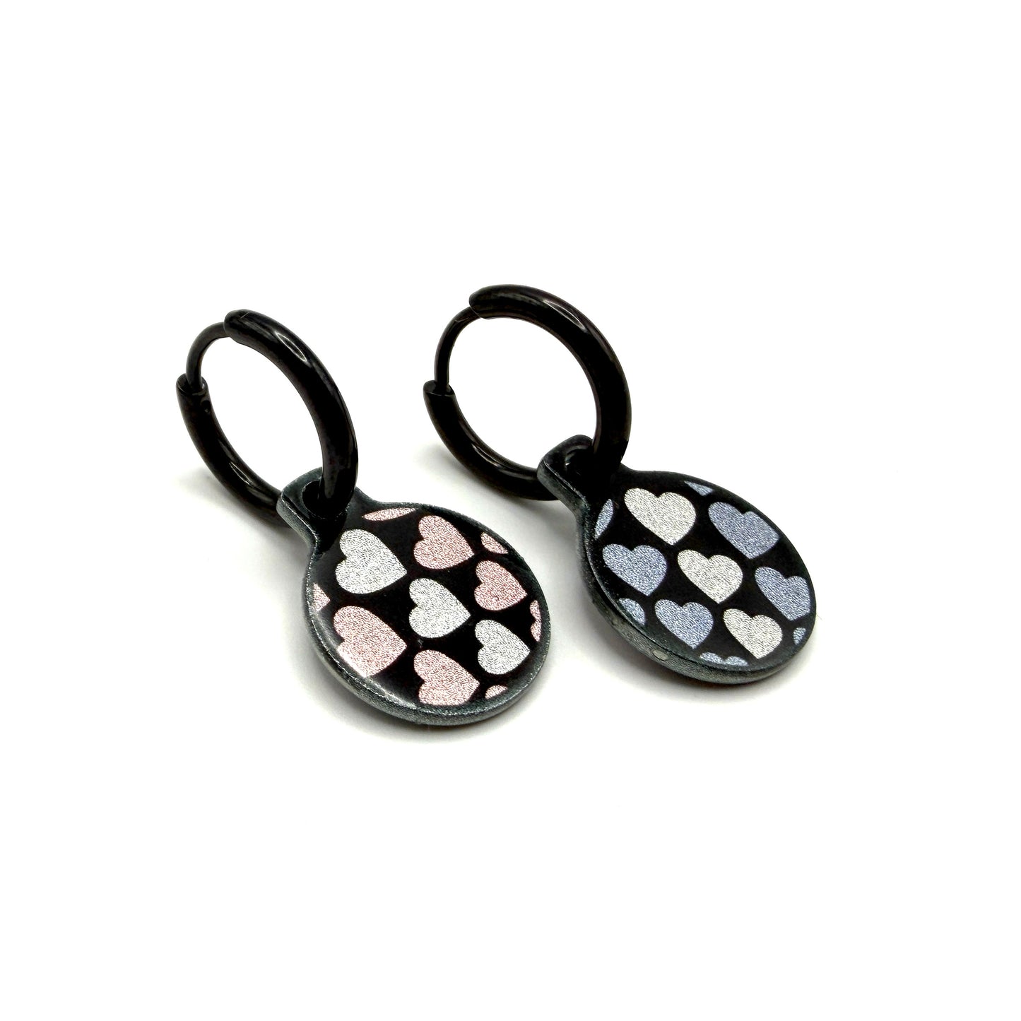 With love rosa, silver and green metallic oorbellen